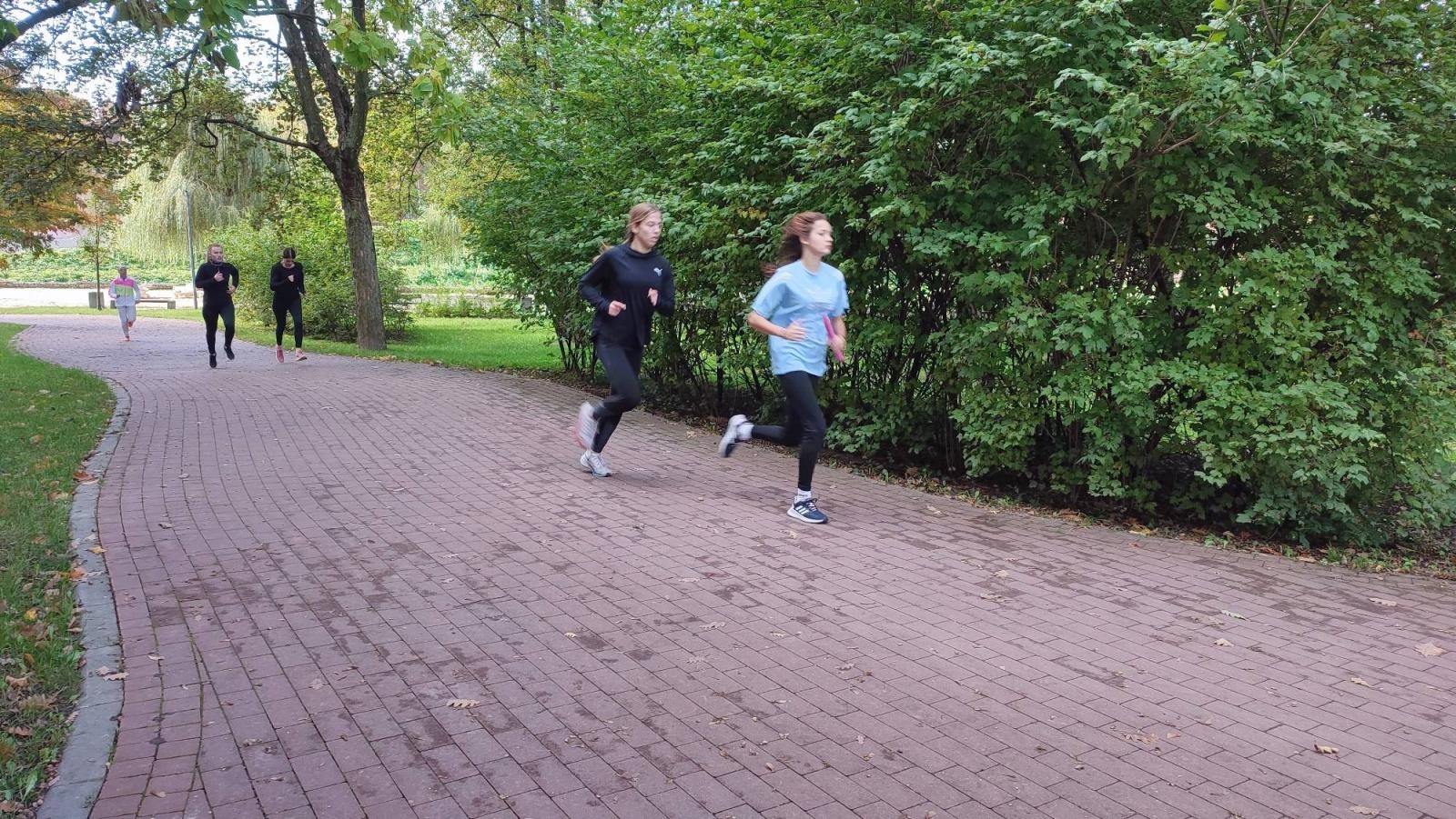 Zdjęcie w galerii na portalu naszraciborz.pl: Rejonowe finały w Sztafetowych Biegach Przełajowych [FOTO i WYNIKI] wiadomości z regionu