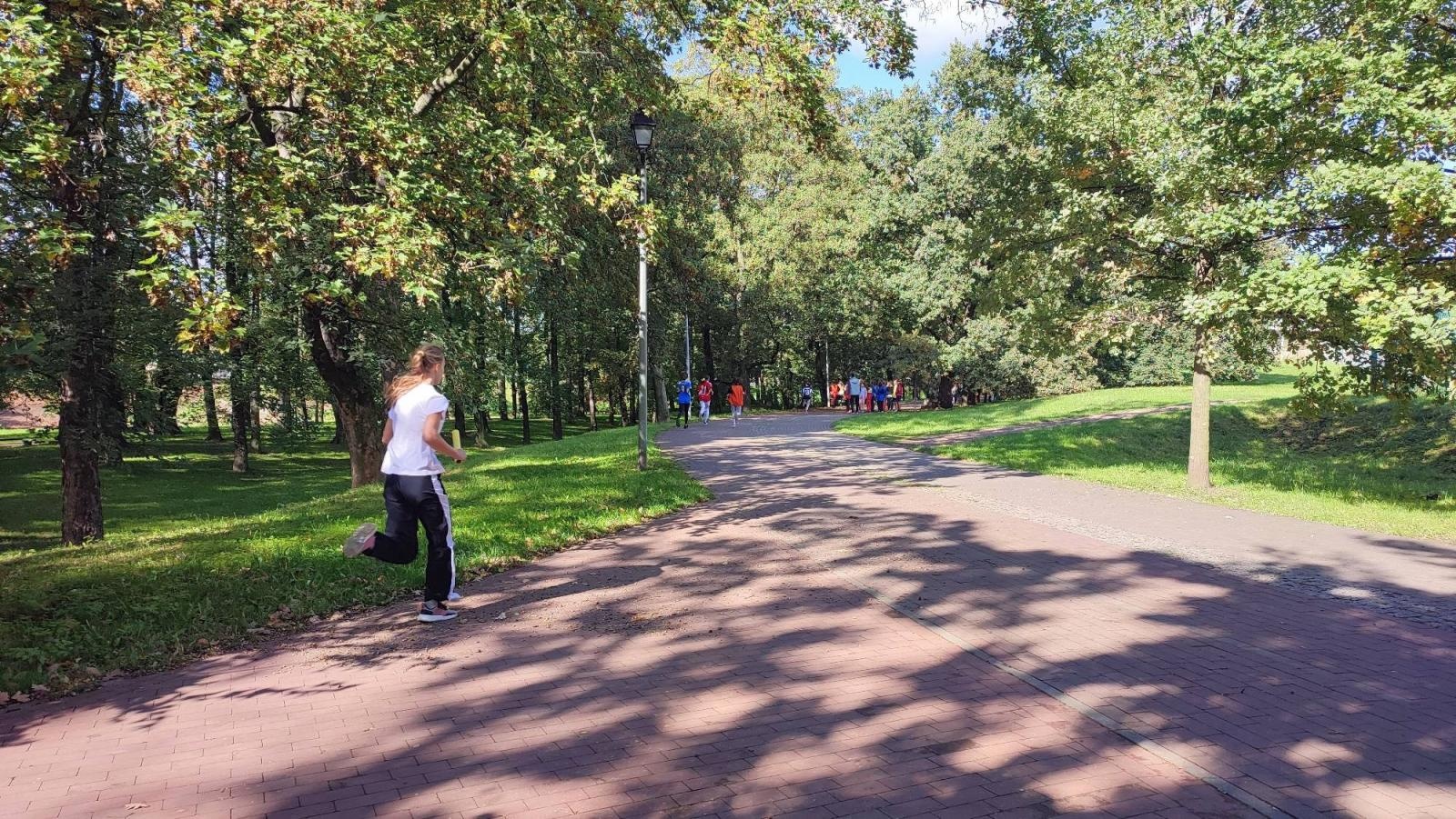 Zdjęcie w galerii na portalu naszraciborz.pl: Rejonowe finały w Sztafetowych Biegach Przełajowych [FOTO i WYNIKI] wiadomości z regionu
