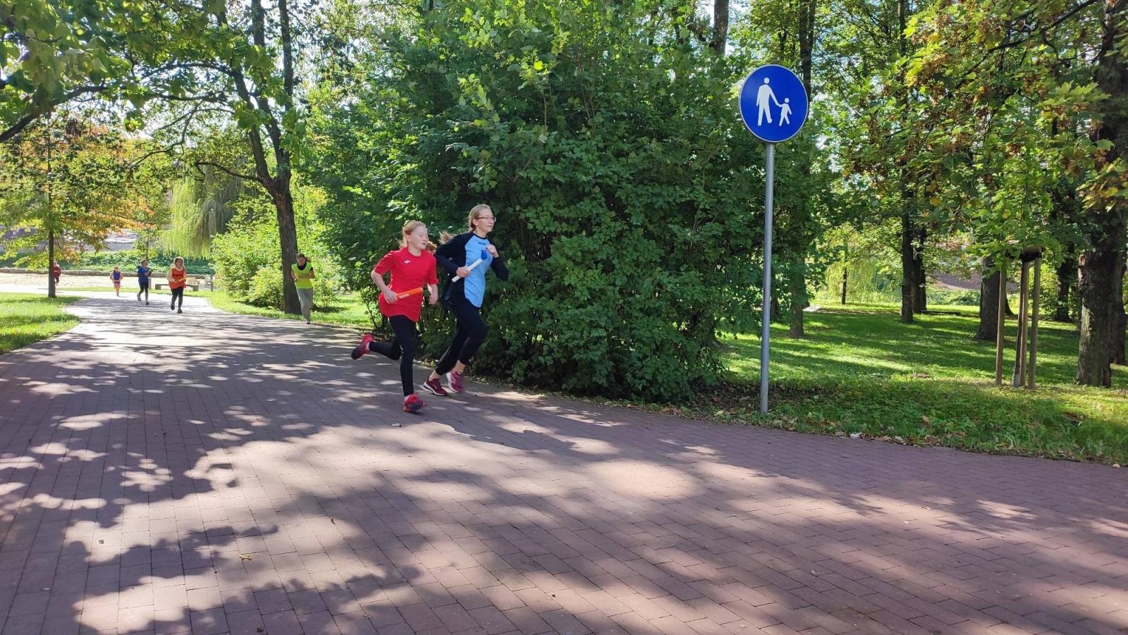 Zdjęcie w galerii na portalu naszraciborz.pl: Rejonowe finały w Sztafetowych Biegach Przełajowych [FOTO i WYNIKI] wiadomości z regionu