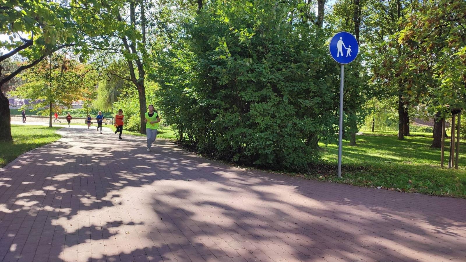 Zdjęcie w galerii na portalu naszraciborz.pl: Rejonowe finały w Sztafetowych Biegach Przełajowych [FOTO i WYNIKI] wiadomości z regionu