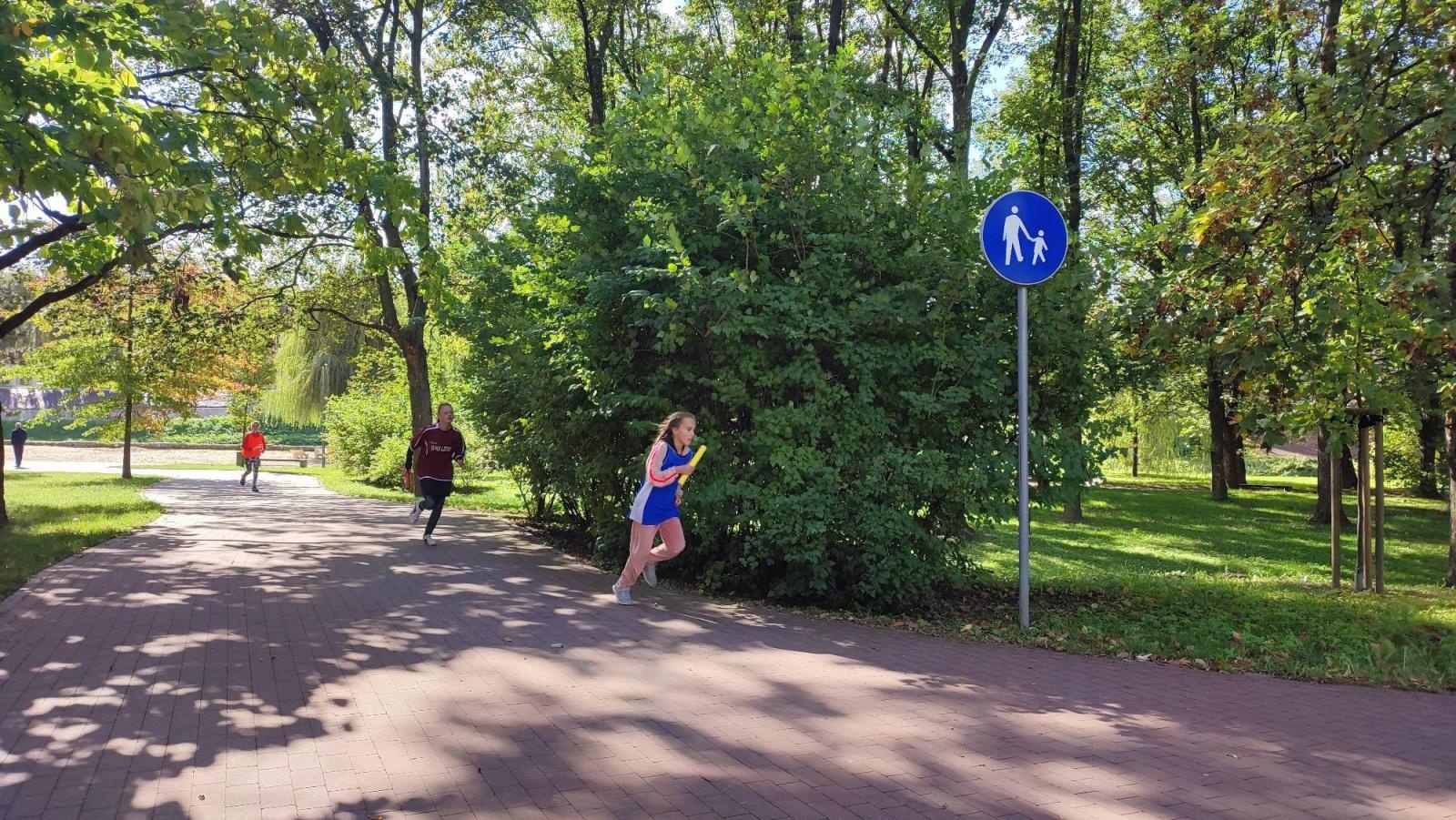 Zdjęcie w galerii na portalu naszraciborz.pl: Rejonowe finały w Sztafetowych Biegach Przełajowych [FOTO i WYNIKI] wiadomości z regionu