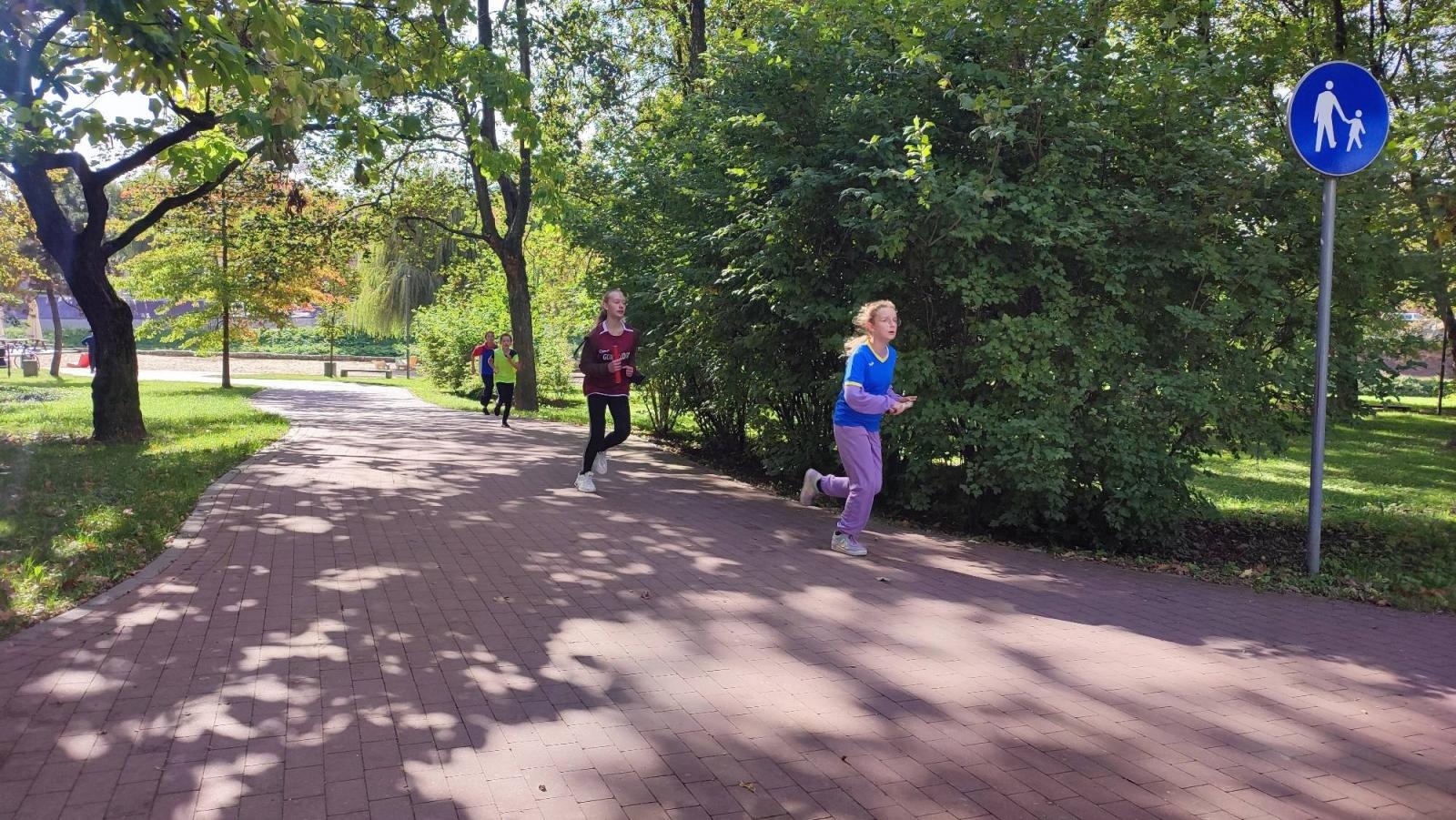 Zdjęcie w galerii na portalu naszraciborz.pl: Rejonowe finały w Sztafetowych Biegach Przełajowych [FOTO i WYNIKI] wiadomości z regionu