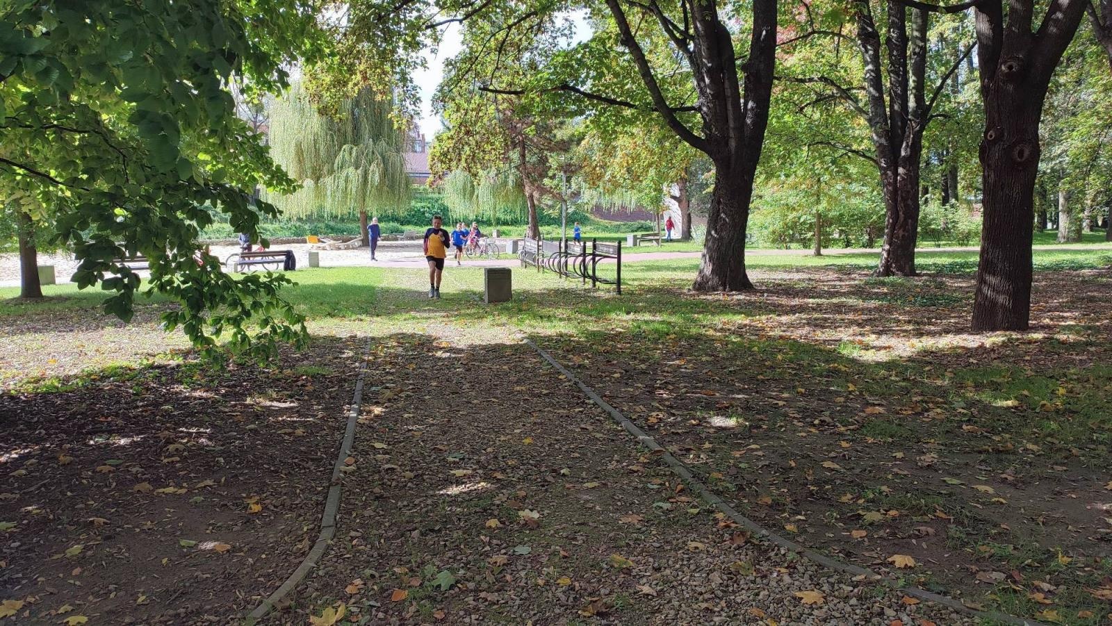 Zdjęcie w galerii na portalu naszraciborz.pl: Rejonowe finały w Sztafetowych Biegach Przełajowych [FOTO i WYNIKI] wiadomości z regionu