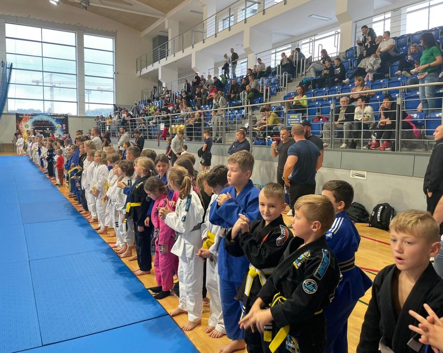 Zdjęcie w galerii na portalu naszraciborz.pl: Łamatorzy z Raciborza wrócili na maty wiadomości z regionu