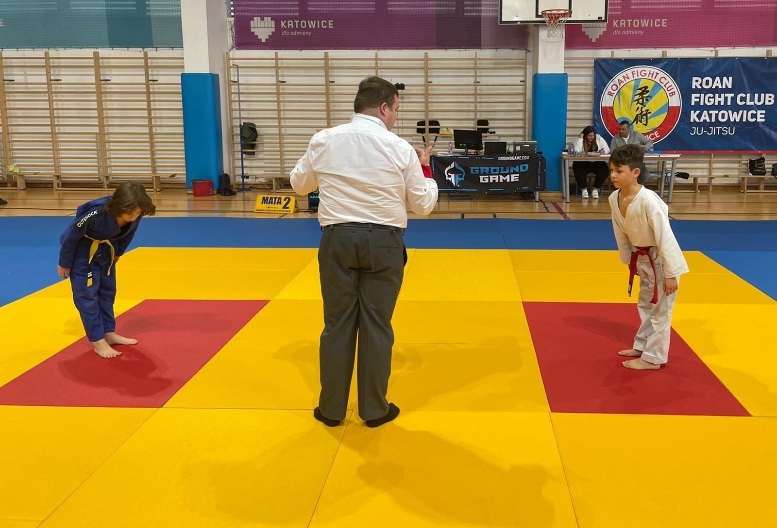 Zdjęcie w galerii na portalu naszraciborz.pl: Łamatorzy z Raciborza wrócili na maty wiadomości z regionu