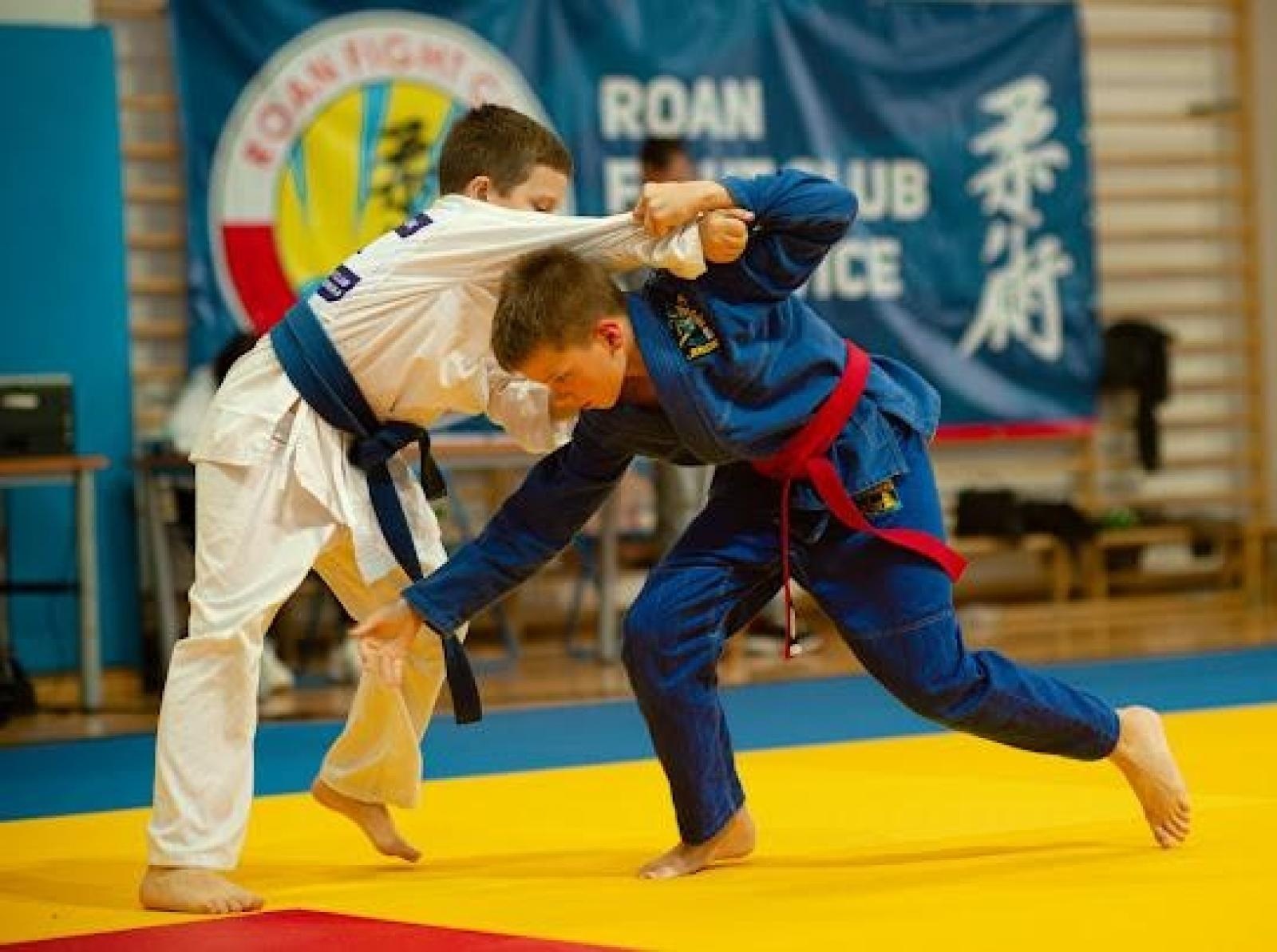 Zdjęcie w galerii na portalu naszraciborz.pl: Łamatorzy z Raciborza wrócili na maty wiadomości z regionu