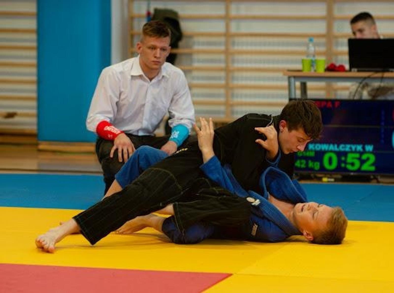 Zdjęcie w galerii na portalu naszraciborz.pl: Łamatorzy z Raciborza wrócili na maty wiadomości z regionu