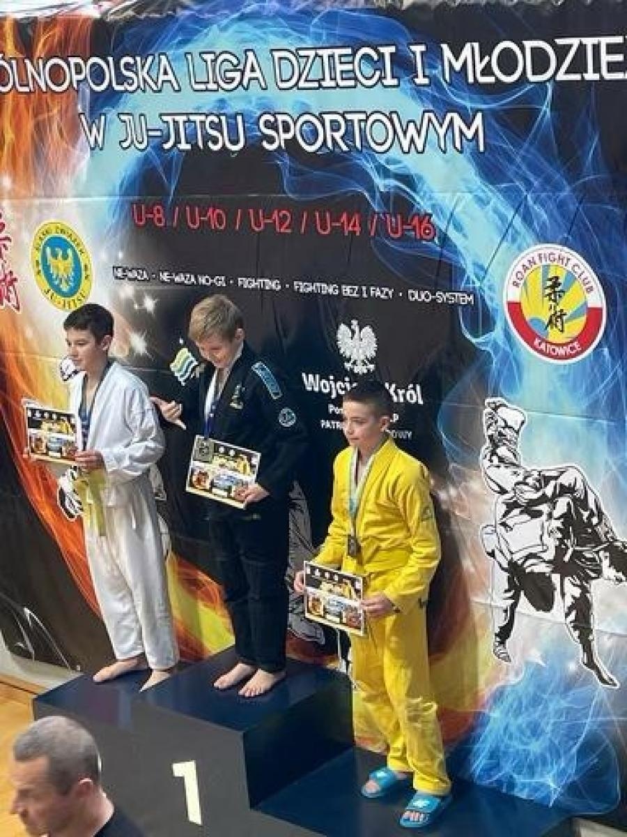 Zdjęcie w galerii na portalu naszraciborz.pl: Łamatorzy z Raciborza wrócili na maty wiadomości z regionu