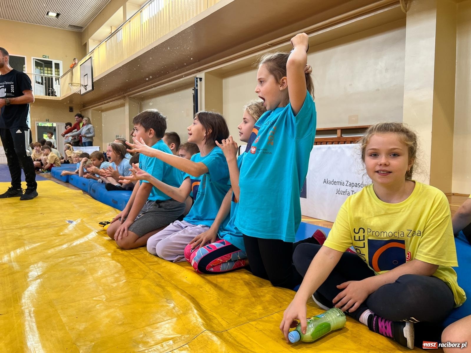 Zdjęcie w galerii na portalu naszraciborz.pl: Legenda polskich zapasów w Raciborzu. Turniej w ZSOMS [FOTO i WIDEO] wiadomości z regionu