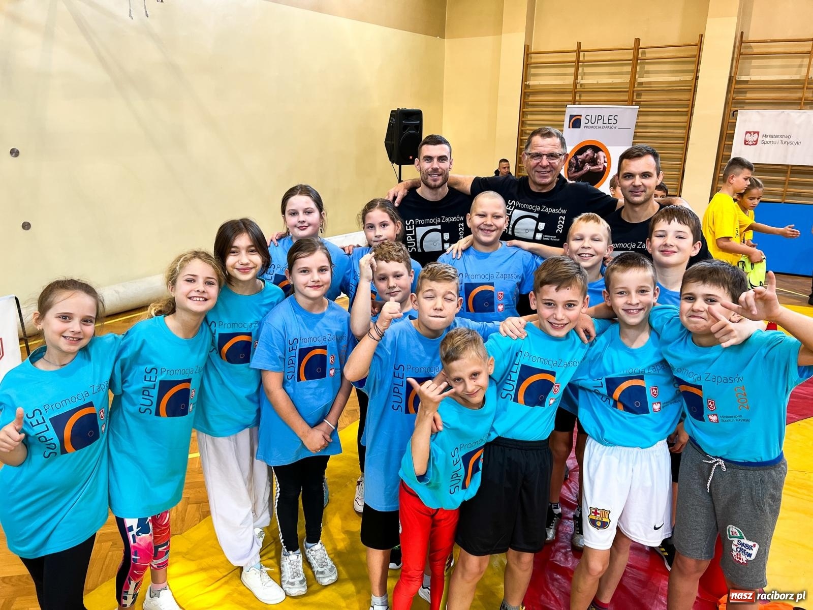 Zdjęcie w galerii na portalu naszraciborz.pl: Legenda polskich zapasów w Raciborzu. Turniej w ZSOMS [FOTO i WIDEO] wiadomości z regionu