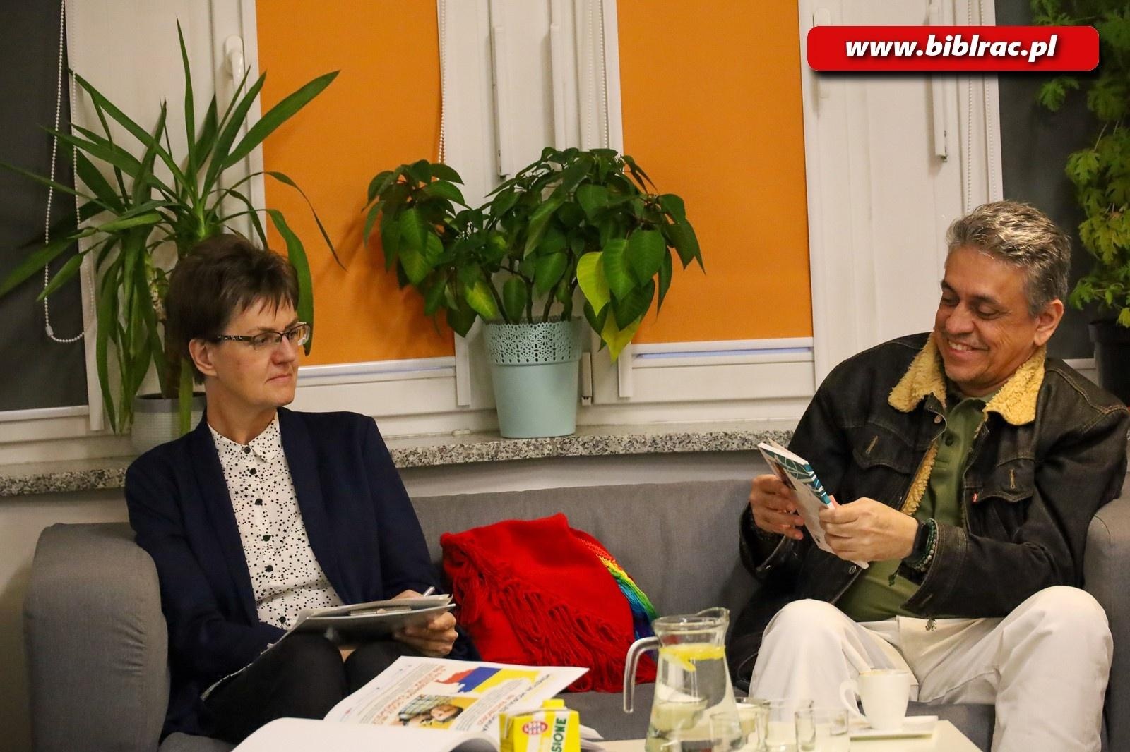 Zdjęcie w galerii na portalu naszraciborz.pl: Kolumbijski poeta Chavarro na emeryturze mógłby mieszkać… w Polsce! wiadomości z regionu