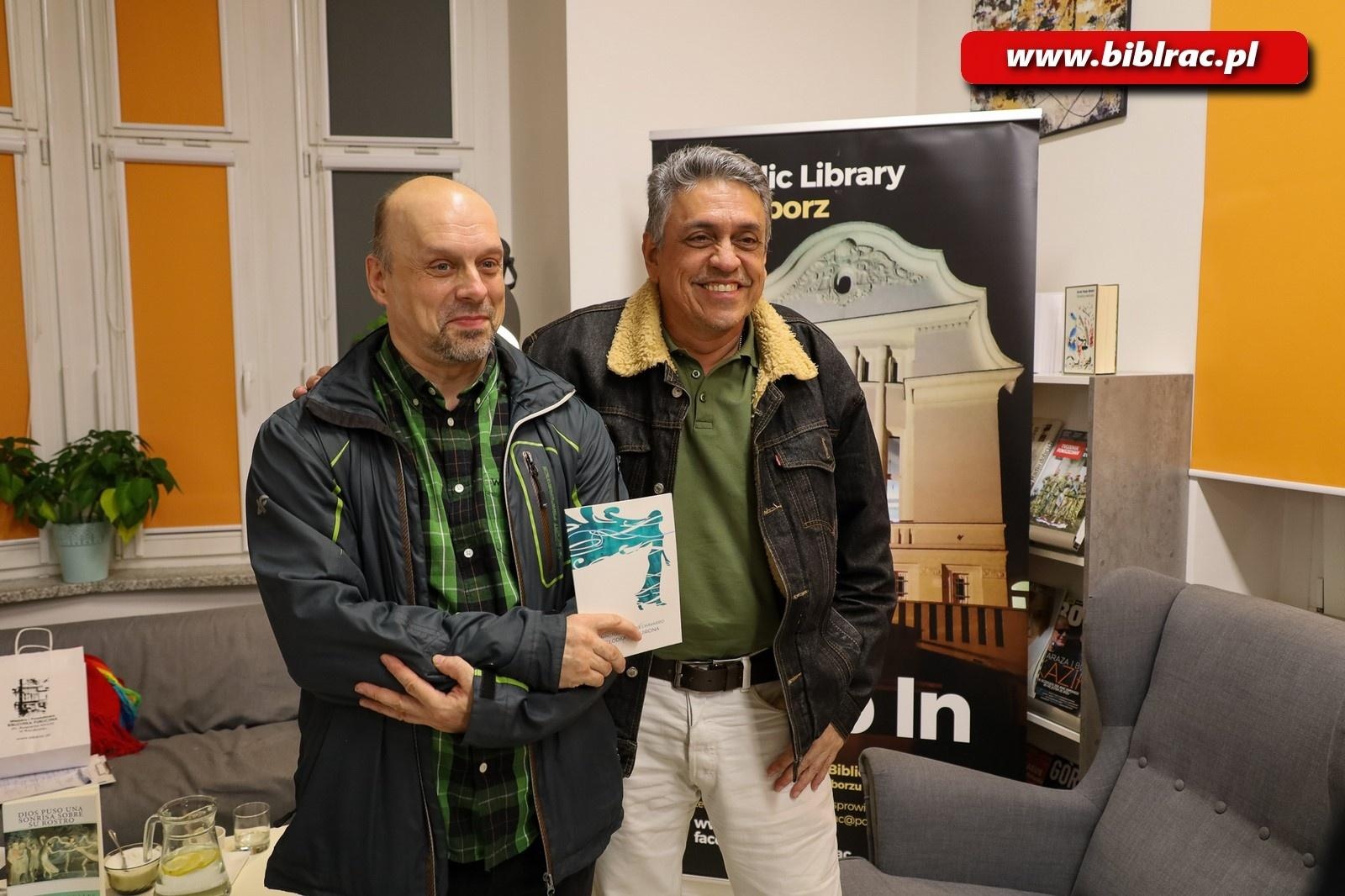 Zdjęcie w galerii na portalu naszraciborz.pl: Kolumbijski poeta Chavarro na emeryturze mógłby mieszkać… w Polsce! wiadomości z regionu