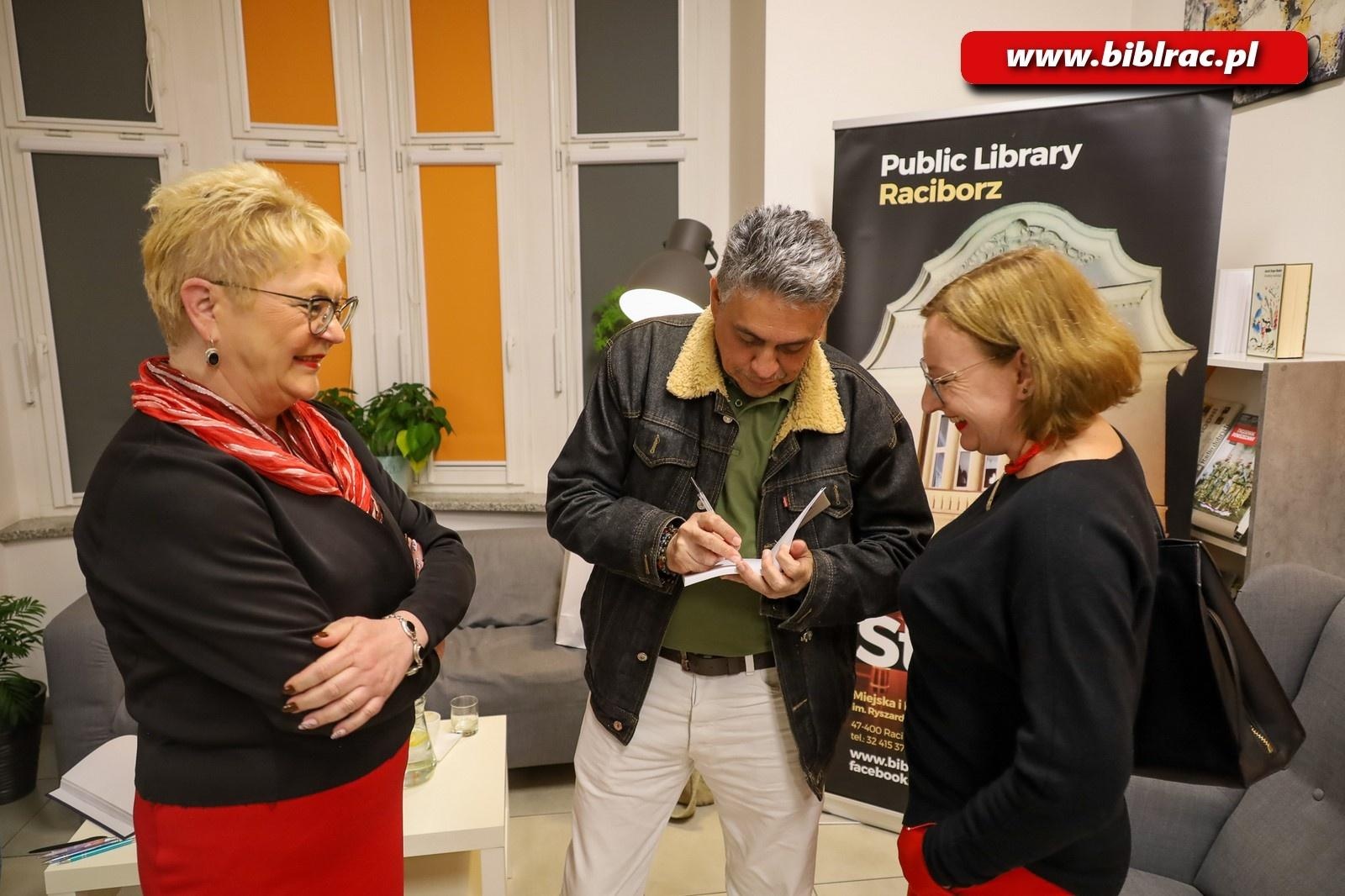 Zdjęcie w galerii na portalu naszraciborz.pl: Kolumbijski poeta Chavarro na emeryturze mógłby mieszkać… w Polsce! wiadomości z regionu