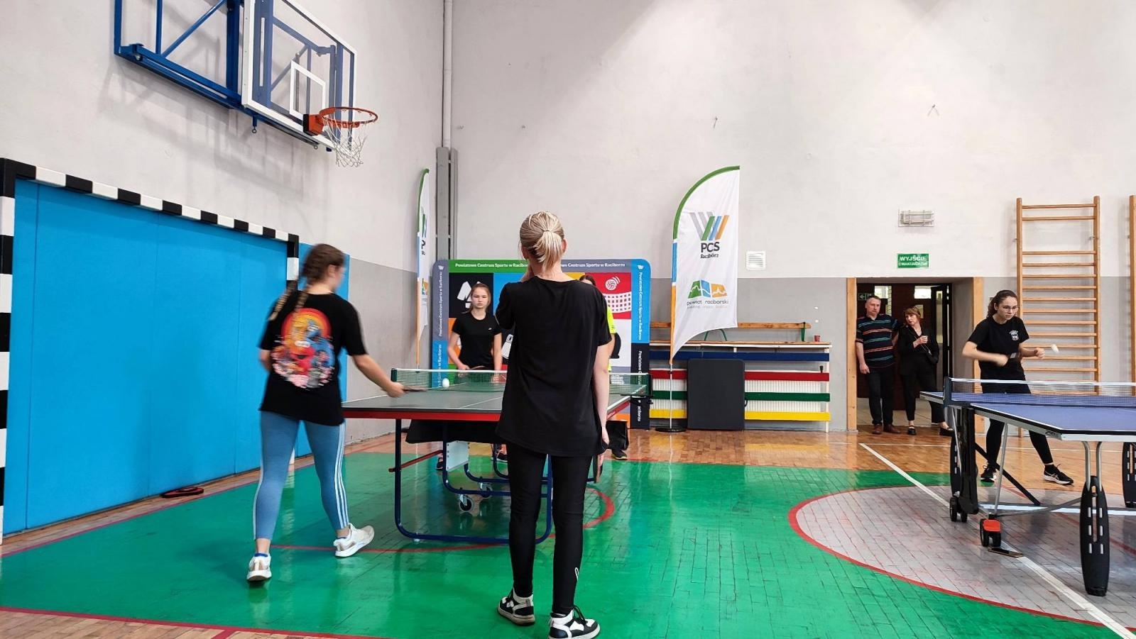 Zdjęcie w galerii na portalu naszraciborz.pl: Finały rejonowe w tenisie stołowym [ZDJĘCIA] wiadomości z regionu