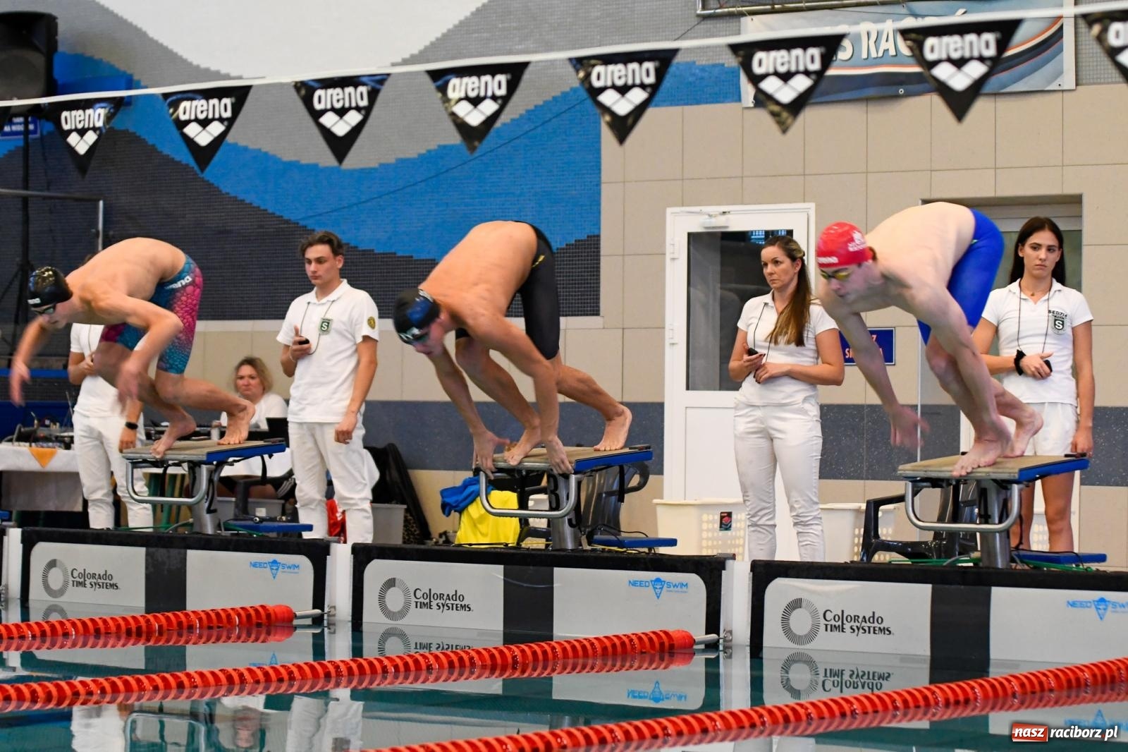 Zdjęcie w galerii na portalu naszraciborz.pl: Pływackie sprinty w Raciborzu. Stawką Puchar Marszałka wiadomości z regionu