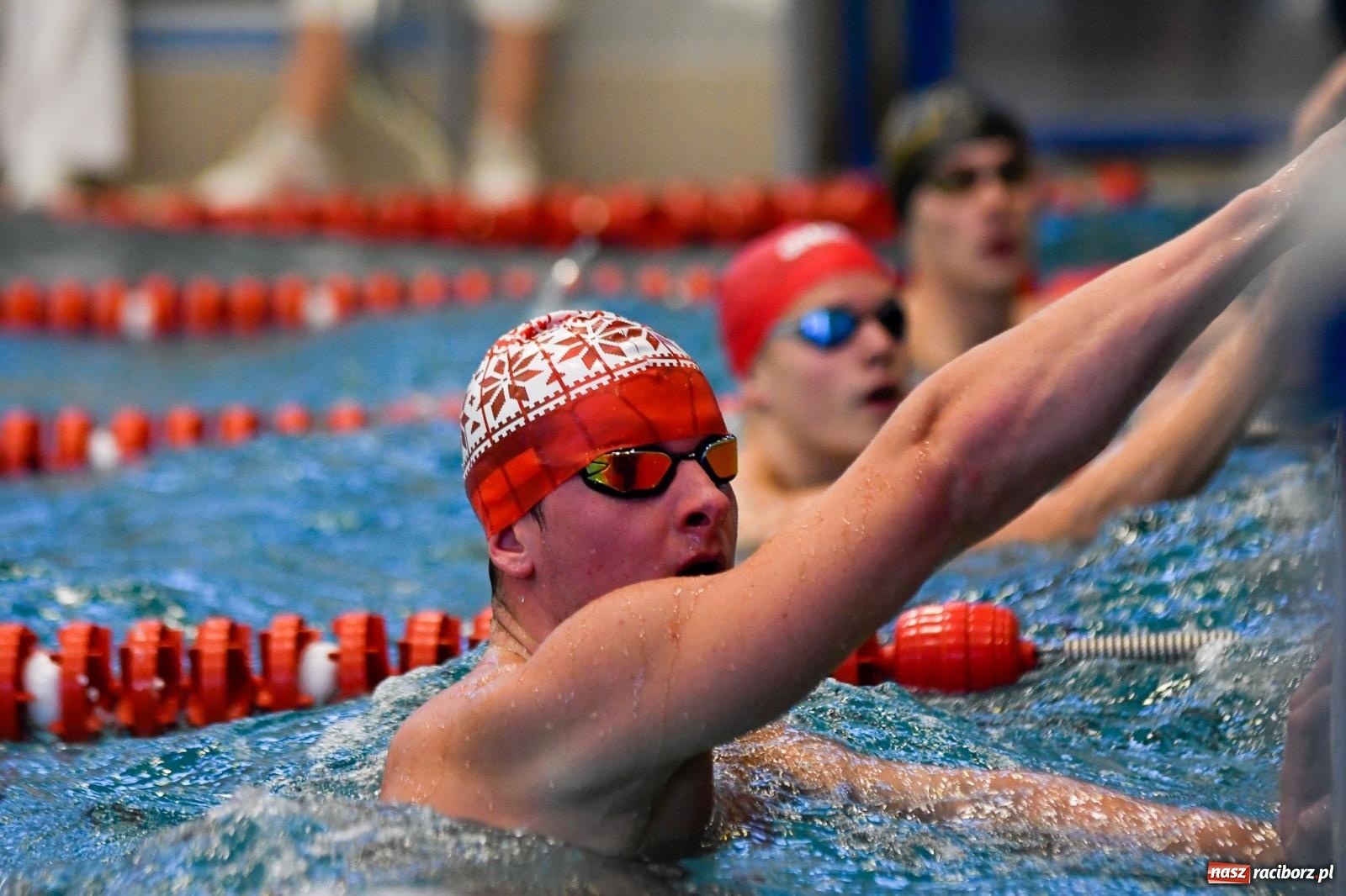 Zdjęcie w galerii na portalu naszraciborz.pl: Pływackie sprinty w Raciborzu. Stawką Puchar Marszałka wiadomości z regionu