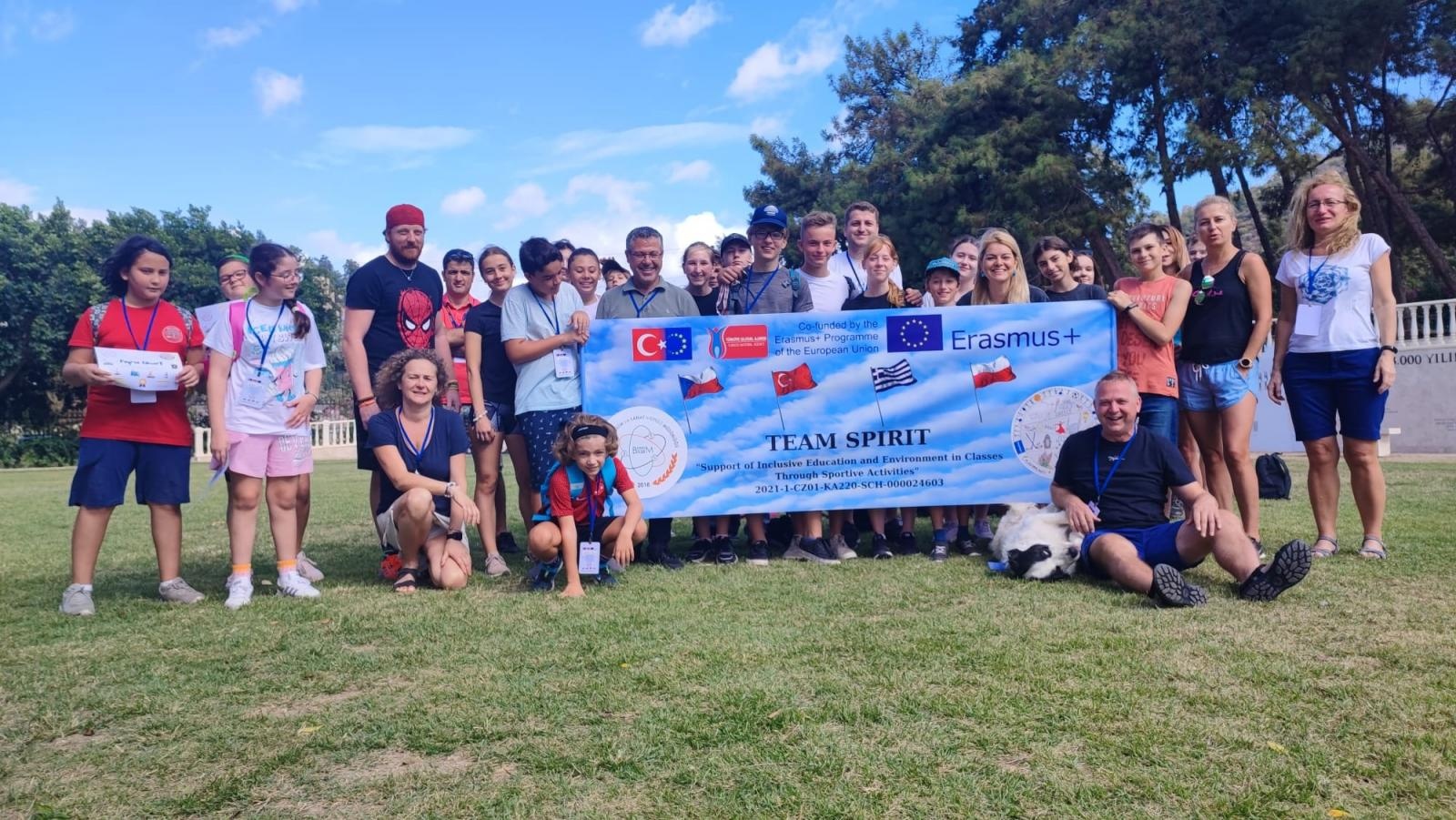 Zdjęcie w galerii na portalu naszraciborz.pl: Erasmus+. Ekipa z SP 1 na Ostrogu w Turcji wiadomości z regionu