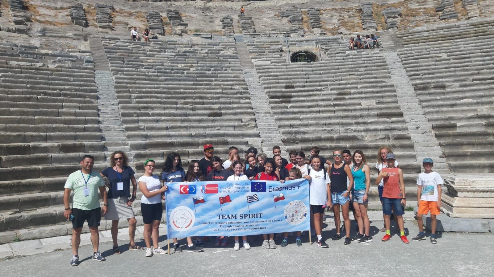 Zdjęcie w galerii na portalu naszraciborz.pl: Erasmus+. Ekipa z SP 1 na Ostrogu w Turcji wiadomości z regionu