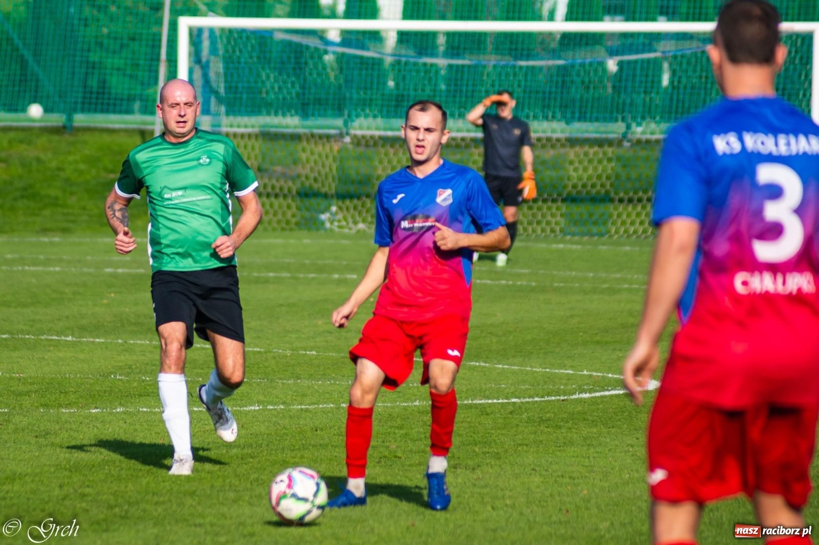 Zdjęcie w galerii na portalu naszraciborz.pl: Kolejarz Chałupki z kolejną wygraną. Zabełków wciąż na dnie [FOTO] wiadomości z regionu