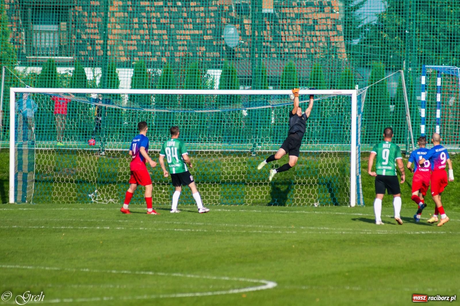 Zdjęcie w galerii na portalu naszraciborz.pl: Kolejarz Chałupki z kolejną wygraną. Zabełków wciąż na dnie [FOTO] wiadomości z regionu