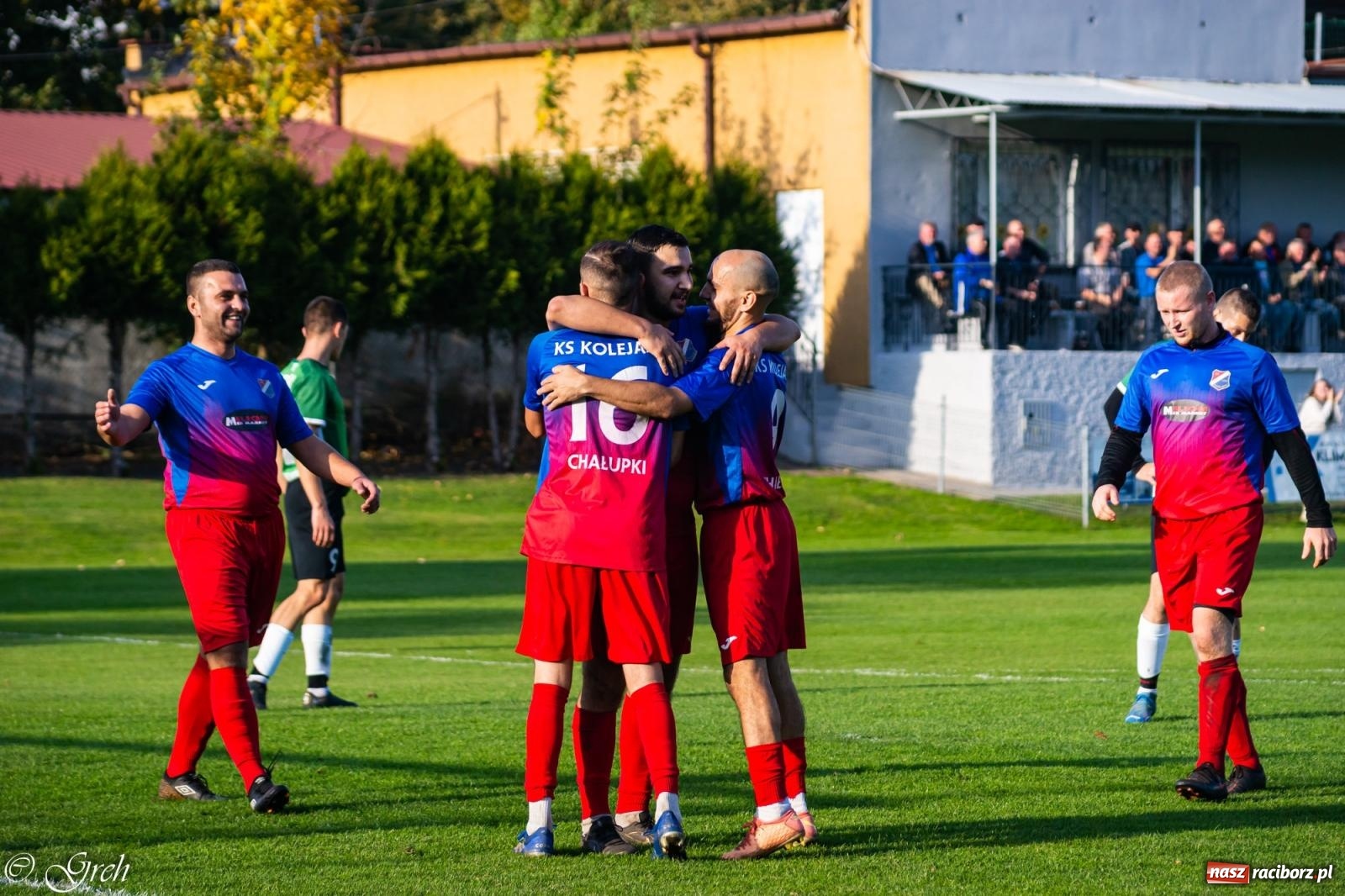 Zdjęcie w galerii na portalu naszraciborz.pl: Kolejarz Chałupki z kolejną wygraną. Zabełków wciąż na dnie [FOTO] wiadomości z regionu