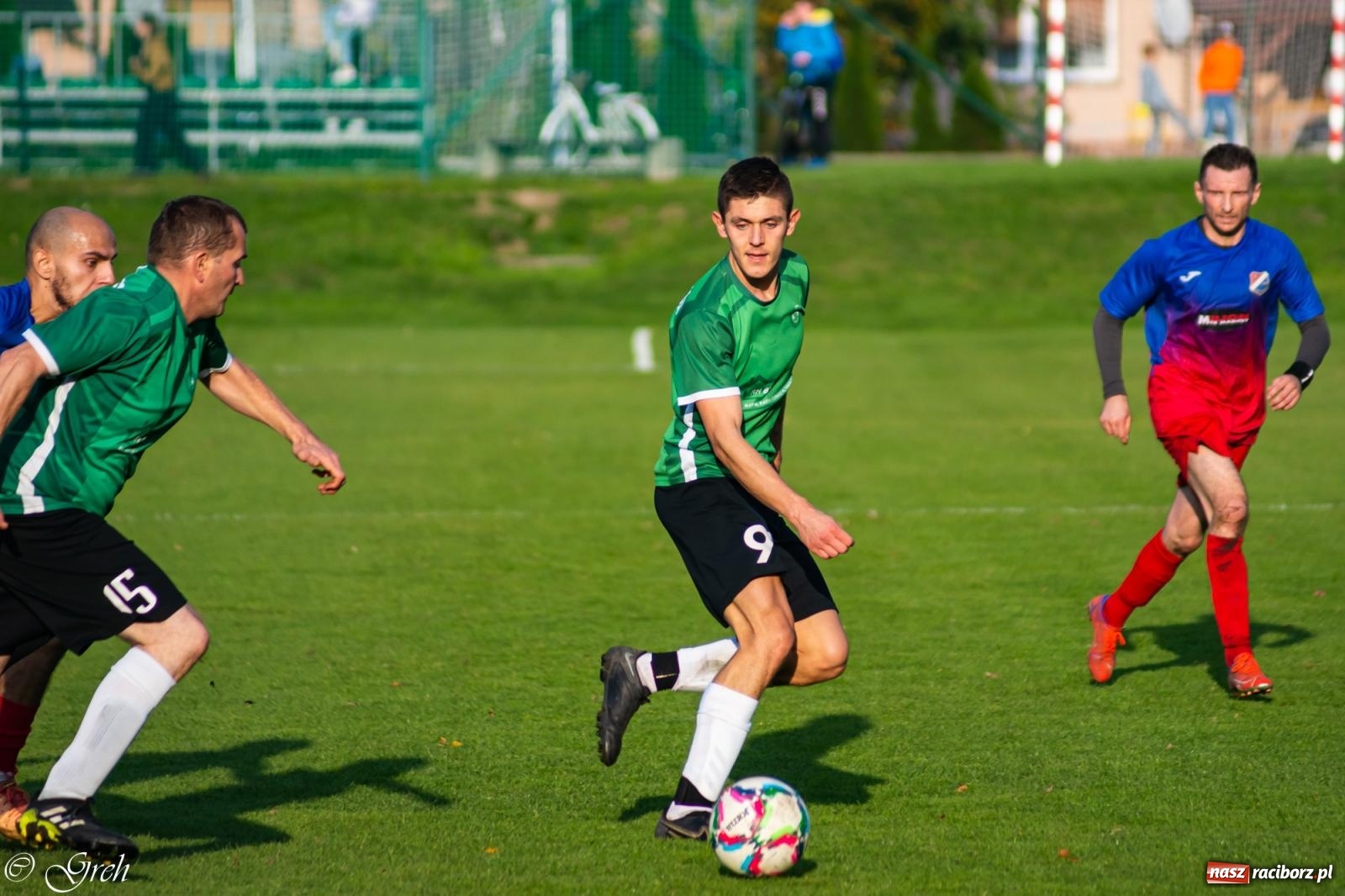 Zdjęcie w galerii na portalu naszraciborz.pl: Kolejarz Chałupki z kolejną wygraną. Zabełków wciąż na dnie [FOTO] wiadomości z regionu
