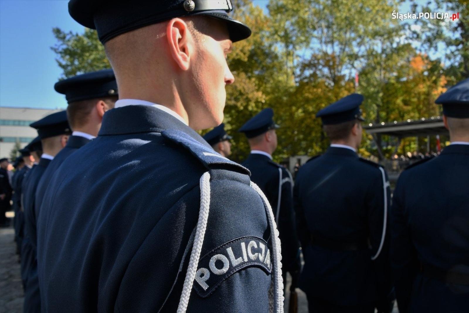 Zdjęcie w galerii na portalu naszraciborz.pl: Ślubowanie za nimi. Teraz półroczne szkolenie wiadomości z regionu