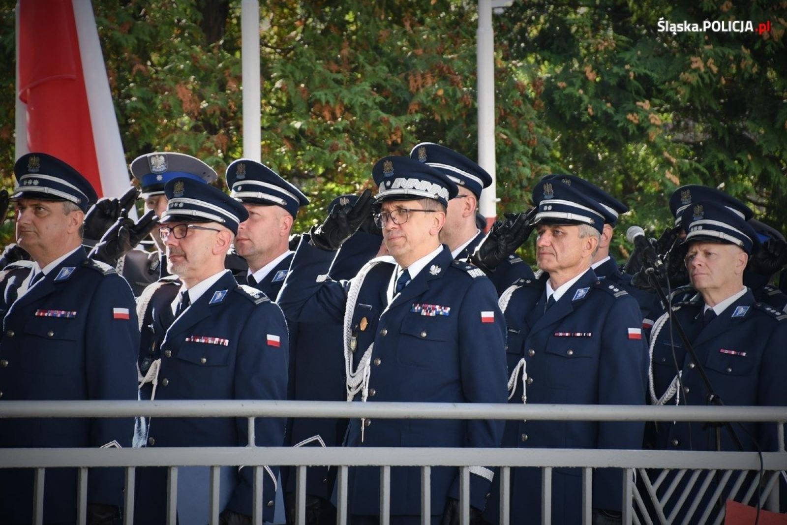 Zdjęcie w galerii na portalu naszraciborz.pl: Ślubowanie za nimi. Teraz półroczne szkolenie wiadomości z regionu