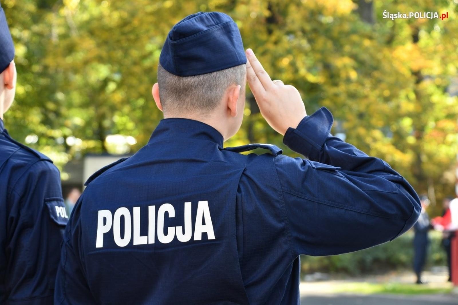 Zdjęcie w galerii na portalu naszraciborz.pl: Ślubowanie za nimi. Teraz półroczne szkolenie wiadomości z regionu