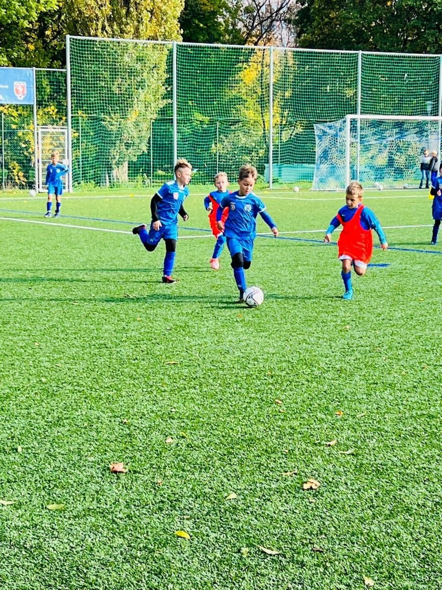 Zdjęcie w galerii na portalu naszraciborz.pl: Żaki Markowic z pucharem Starosty Poruby [FOTO] wiadomości z regionu