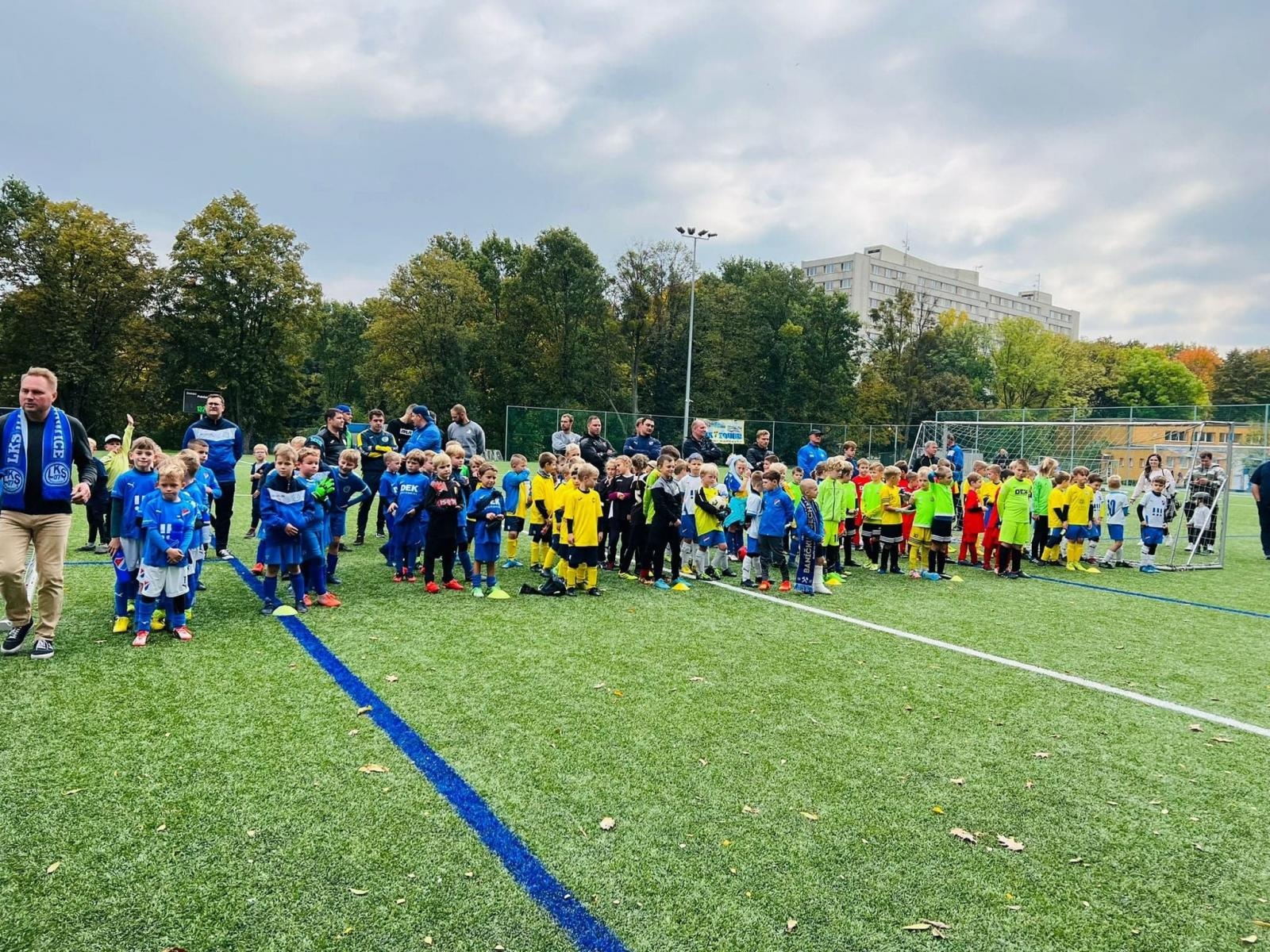 Zdjęcie w galerii na portalu naszraciborz.pl: Żaki Markowic z pucharem Starosty Poruby [FOTO] wiadomości z regionu