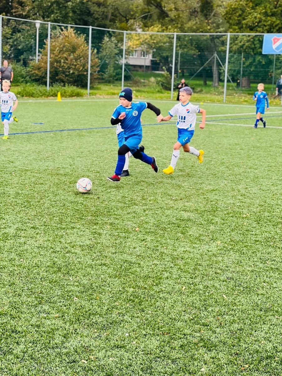 Zdjęcie w galerii na portalu naszraciborz.pl: Żaki Markowic z pucharem Starosty Poruby [FOTO] wiadomości z regionu