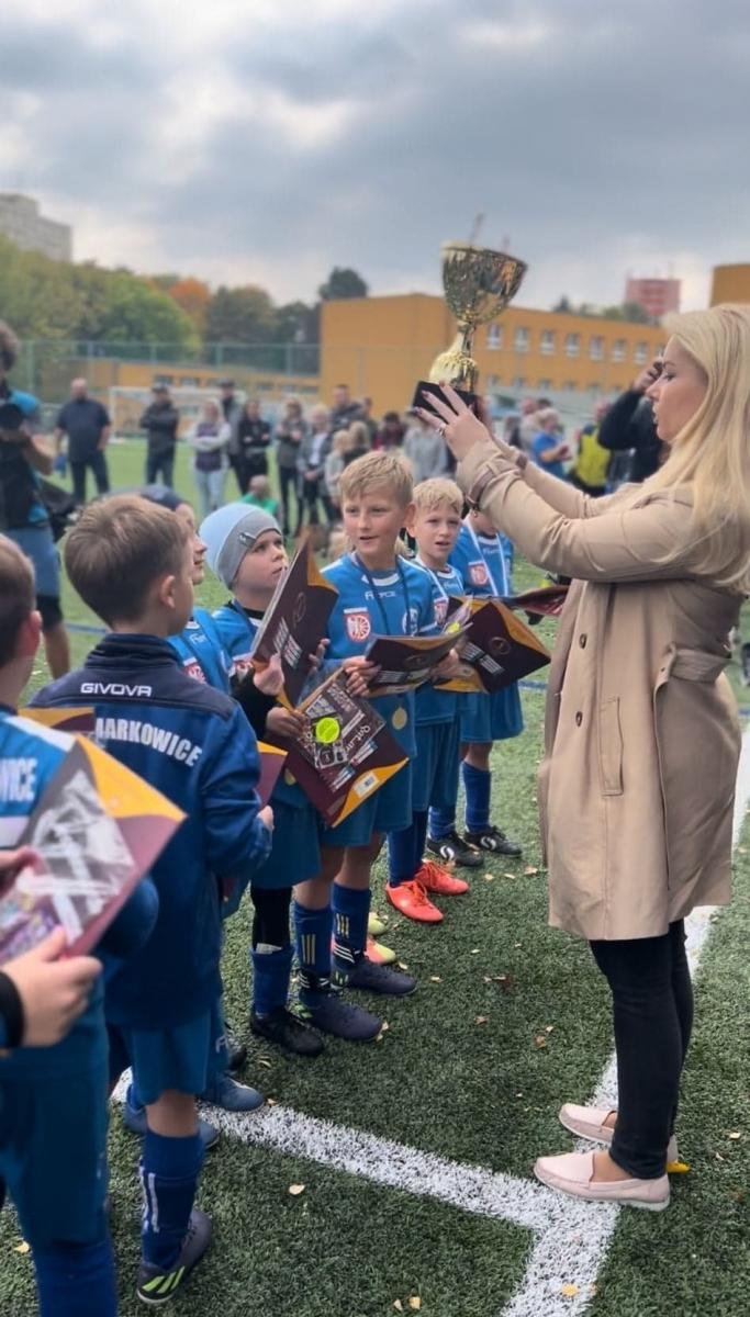 Zdjęcie w galerii na portalu naszraciborz.pl: Żaki Markowic z pucharem Starosty Poruby [FOTO] wiadomości z regionu