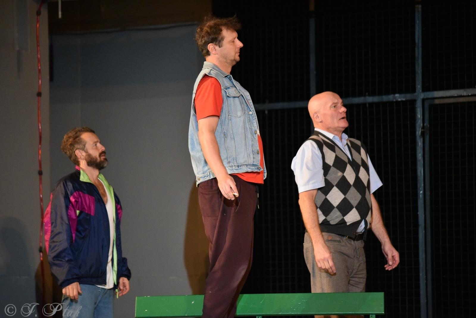 Zdjęcie w galerii na portalu naszraciborz.pl: Goło i wesoło na deskach RCK [FOTO] wiadomości z regionu