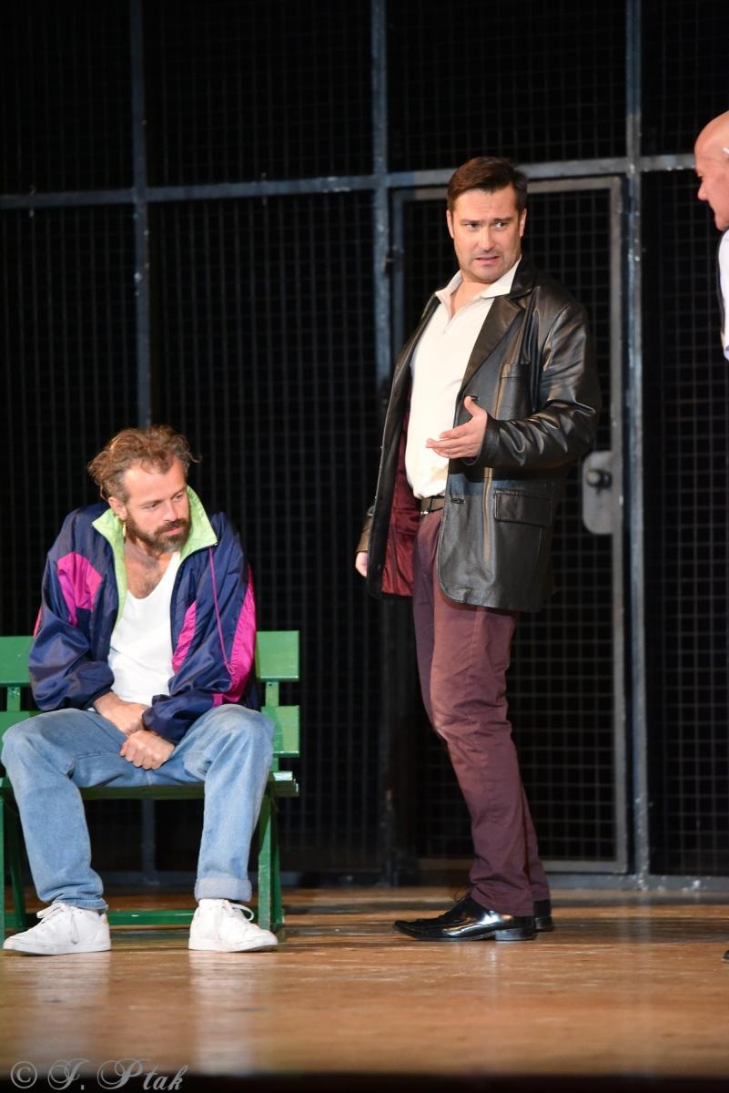 Zdjęcie w galerii na portalu naszraciborz.pl: Goło i wesoło na deskach RCK [FOTO] wiadomości z regionu