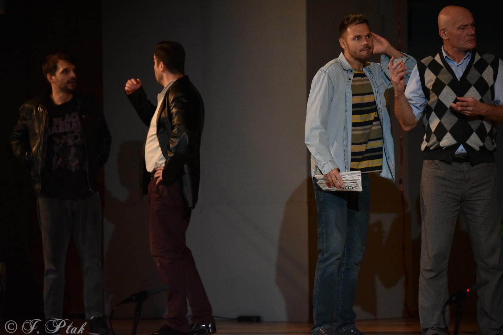 Zdjęcie w galerii na portalu naszraciborz.pl: Goło i wesoło na deskach RCK [FOTO] wiadomości z regionu