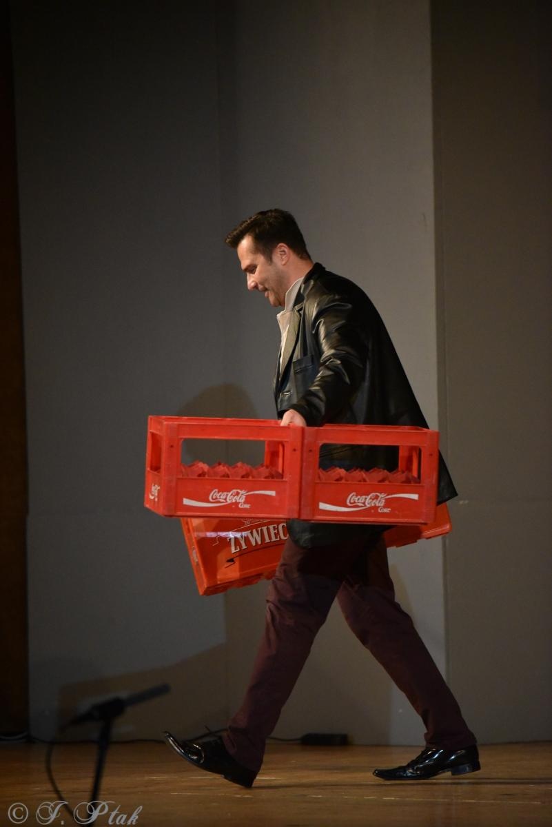 Zdjęcie w galerii na portalu naszraciborz.pl: Goło i wesoło na deskach RCK [FOTO] wiadomości z regionu