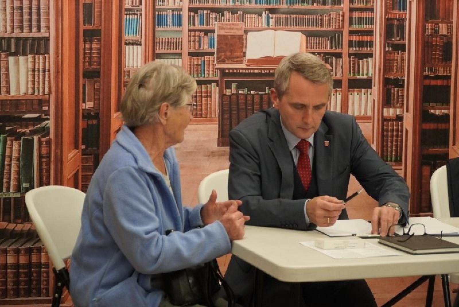 Zdjęcie w galerii na portalu naszraciborz.pl: Na półmetku spotkań prezydenta z mieszkańcami wiadomości z regionu