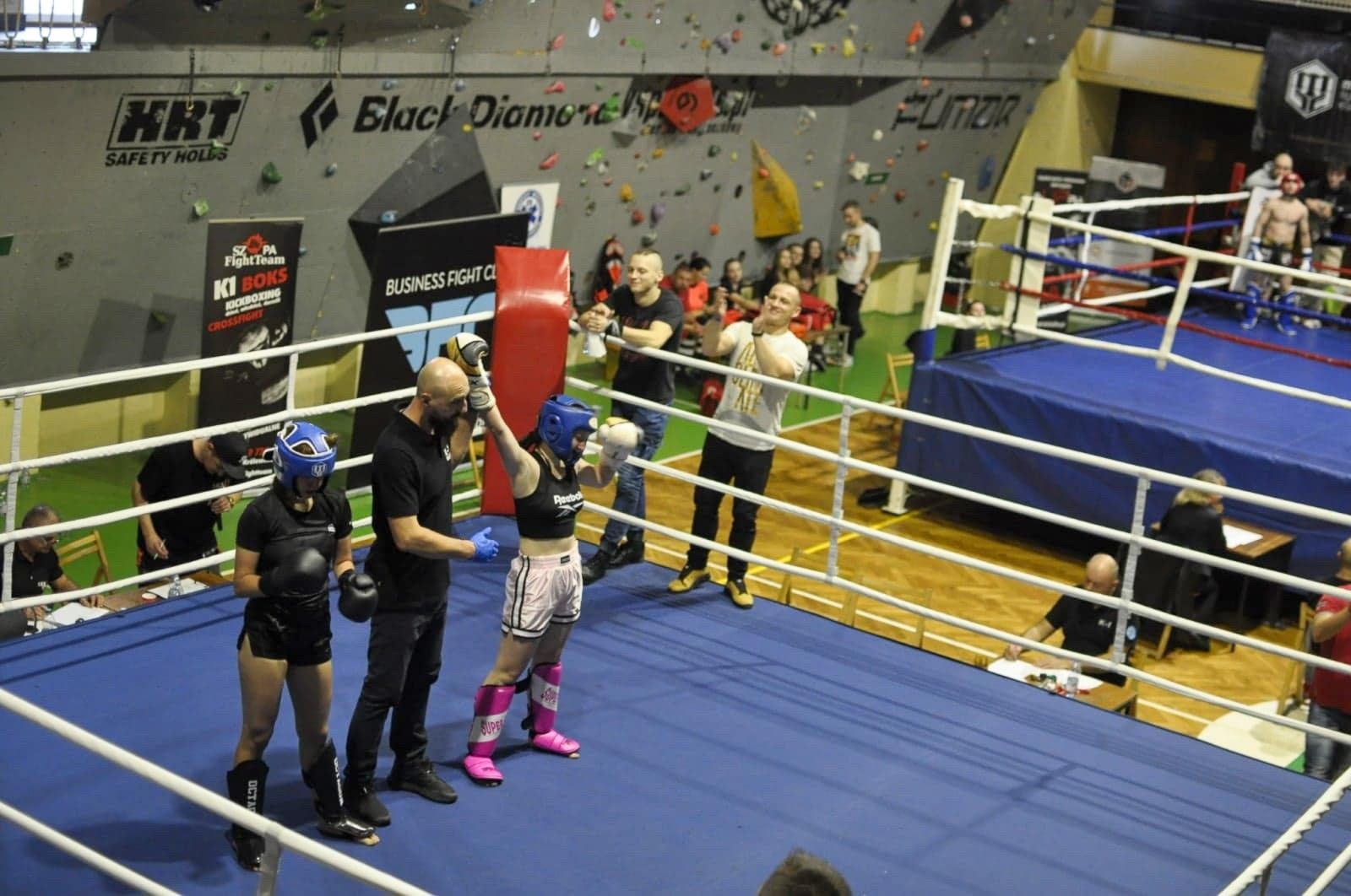 Zdjęcie w galerii na portalu naszraciborz.pl: K1 Battle of Warriors w Krakowie. Raciborzanie wracają z tarczą wiadomości z regionu