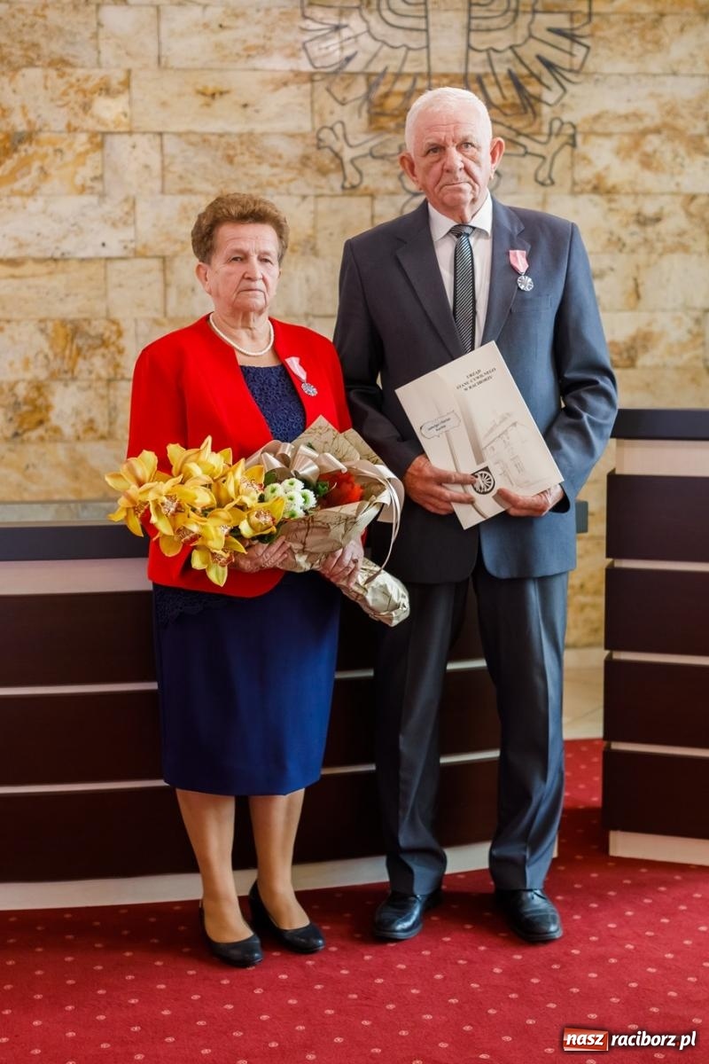 Zdjęcie w galerii na portalu naszraciborz.pl: Najważniejsza jest zgoda. Złote gody w raciborskim USC [FOTO i WIDEO] wiadomości z regionu