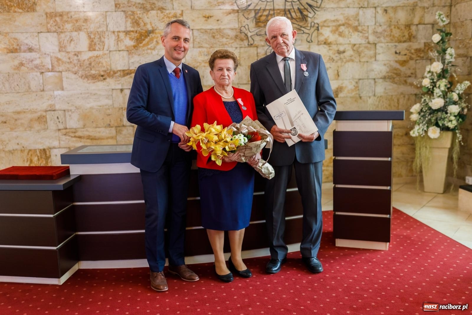 Zdjęcie w galerii na portalu naszraciborz.pl: Najważniejsza jest zgoda. Złote gody w raciborskim USC [FOTO i WIDEO] wiadomości z regionu