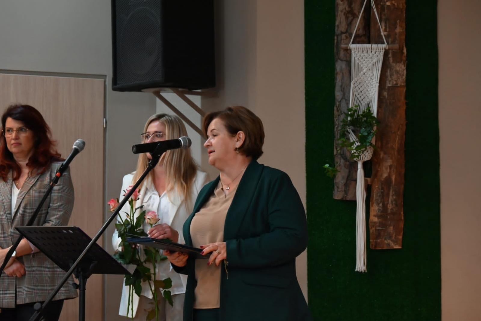 Zdjęcie w galerii na portalu naszraciborz.pl: W gminie Krzyżanowice obchodzono Dzień Edukacji Narodowej wiadomości z regionu