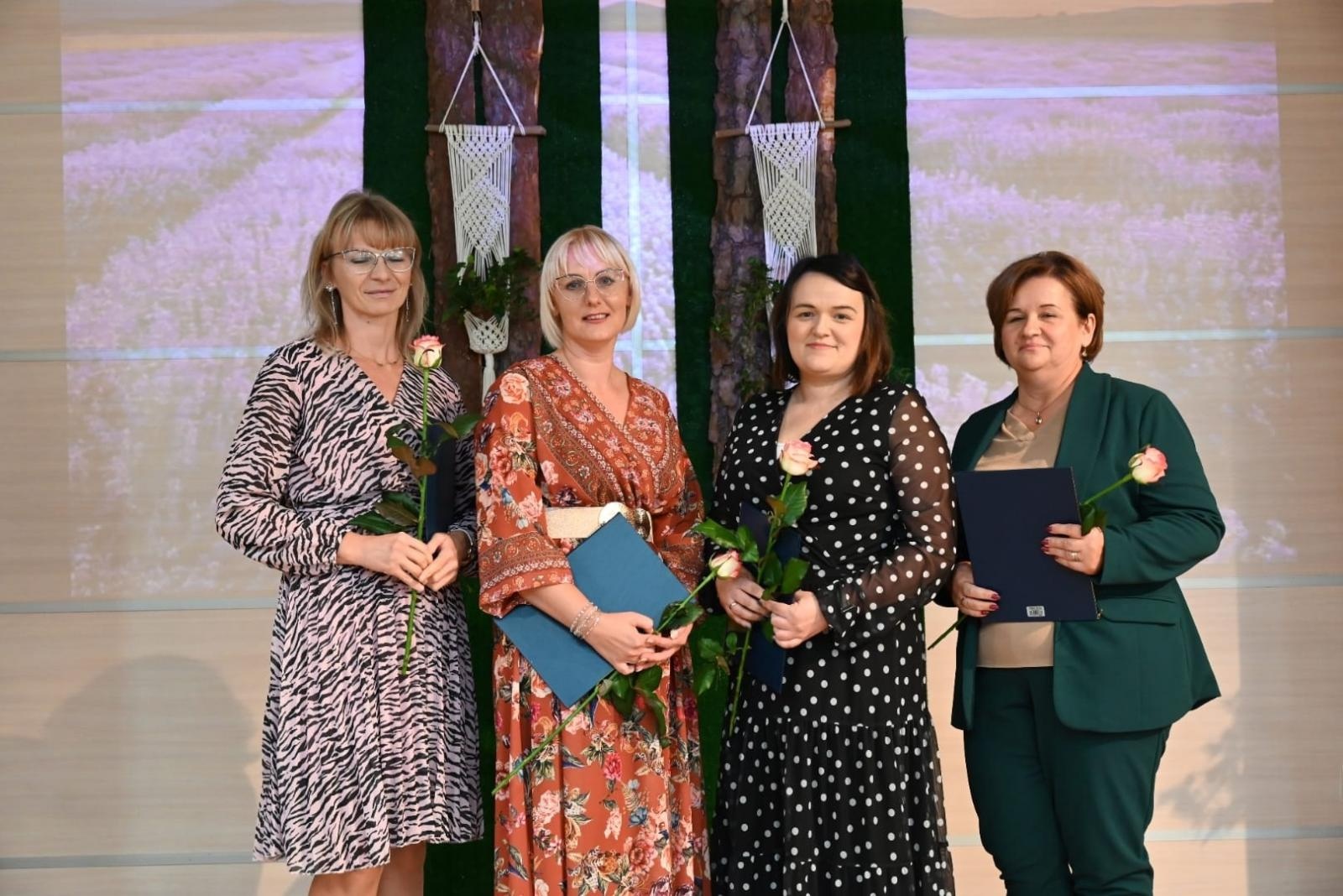 Zdjęcie w galerii na portalu naszraciborz.pl: W gminie Krzyżanowice obchodzono Dzień Edukacji Narodowej wiadomości z regionu