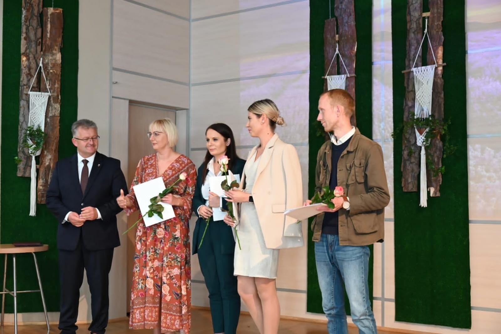 Zdjęcie w galerii na portalu naszraciborz.pl: W gminie Krzyżanowice obchodzono Dzień Edukacji Narodowej wiadomości z regionu