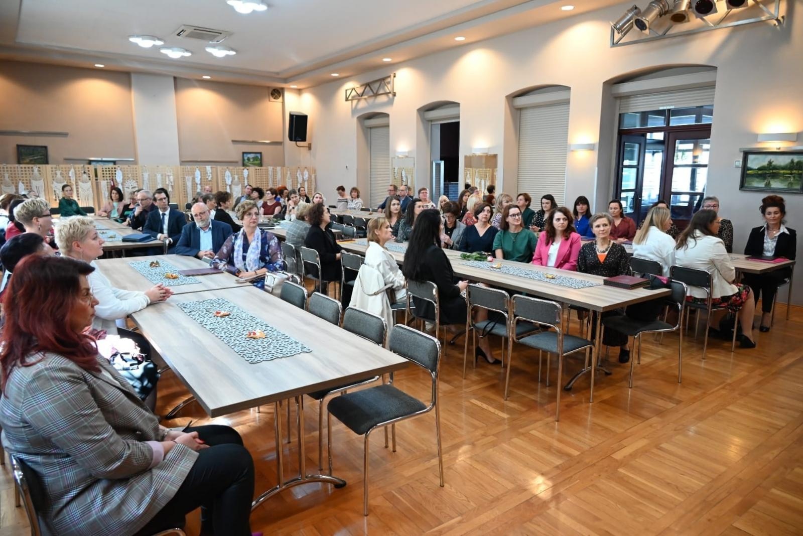 Zdjęcie w galerii na portalu naszraciborz.pl: W gminie Krzyżanowice obchodzono Dzień Edukacji Narodowej wiadomości z regionu