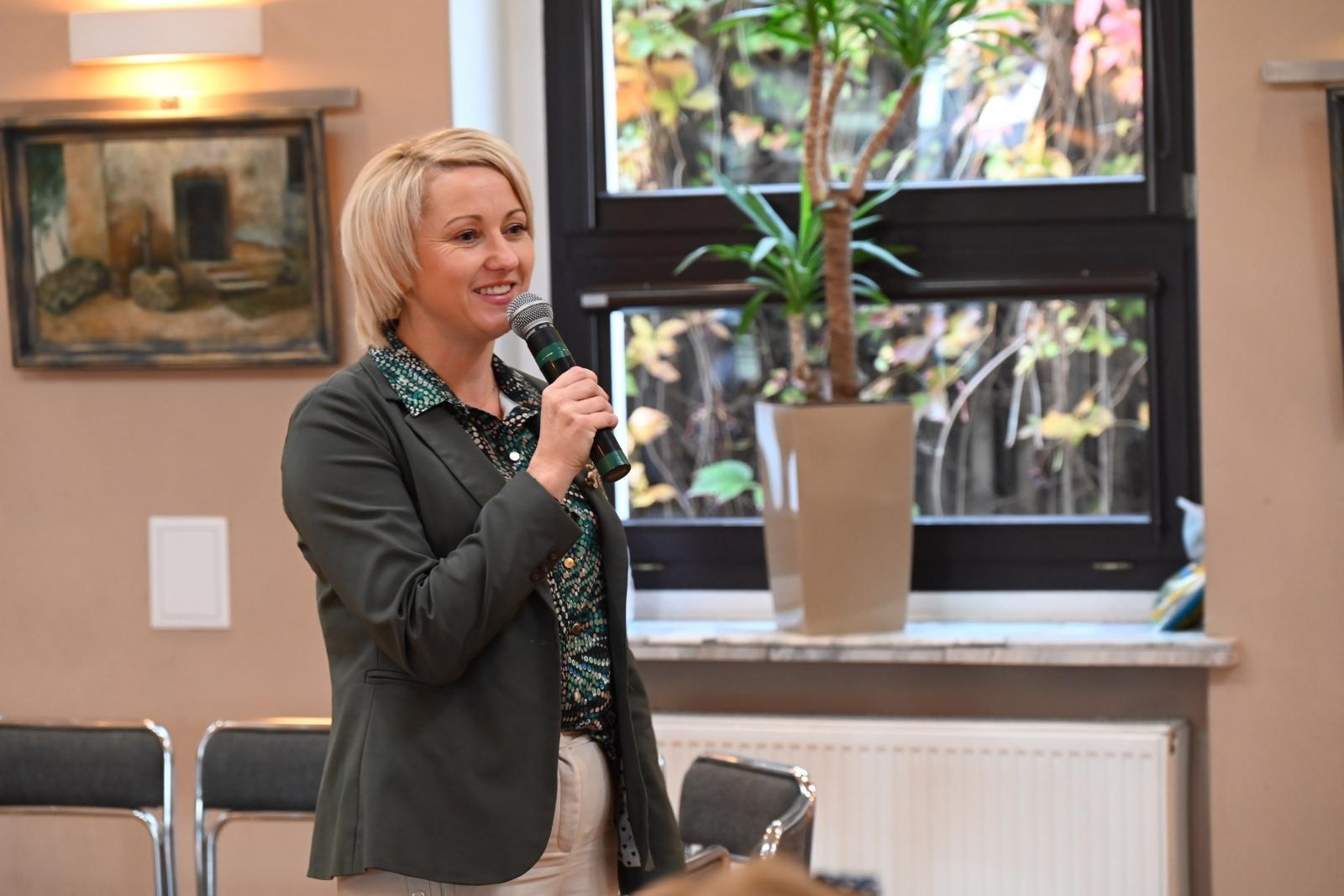 Zdjęcie w galerii na portalu naszraciborz.pl: W Tworkowie kisili kapustę po staremu wiadomości z regionu