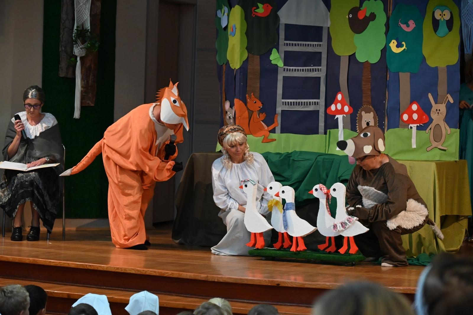 Zdjęcie w galerii na portalu naszraciborz.pl: W Tworkowie kisili kapustę po staremu wiadomości z regionu