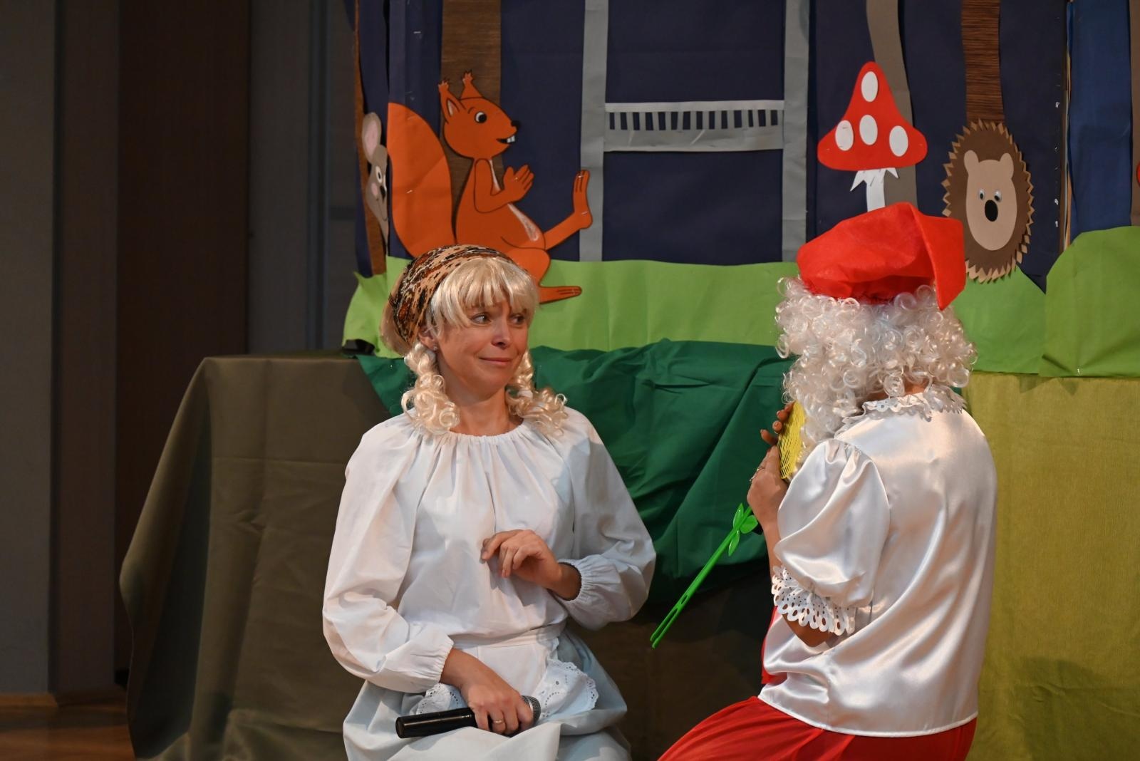 Zdjęcie w galerii na portalu naszraciborz.pl: W Tworkowie kisili kapustę po staremu wiadomości z regionu