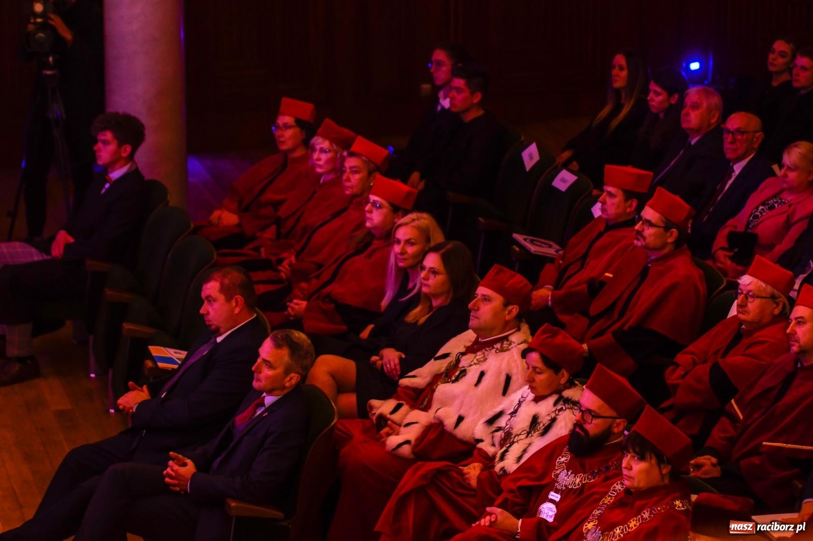 Zdjęcie w galerii na portalu naszraciborz.pl: Gaudeamus igitur i wielki jubileusz raciborskiej uczelni wiadomości z regionu