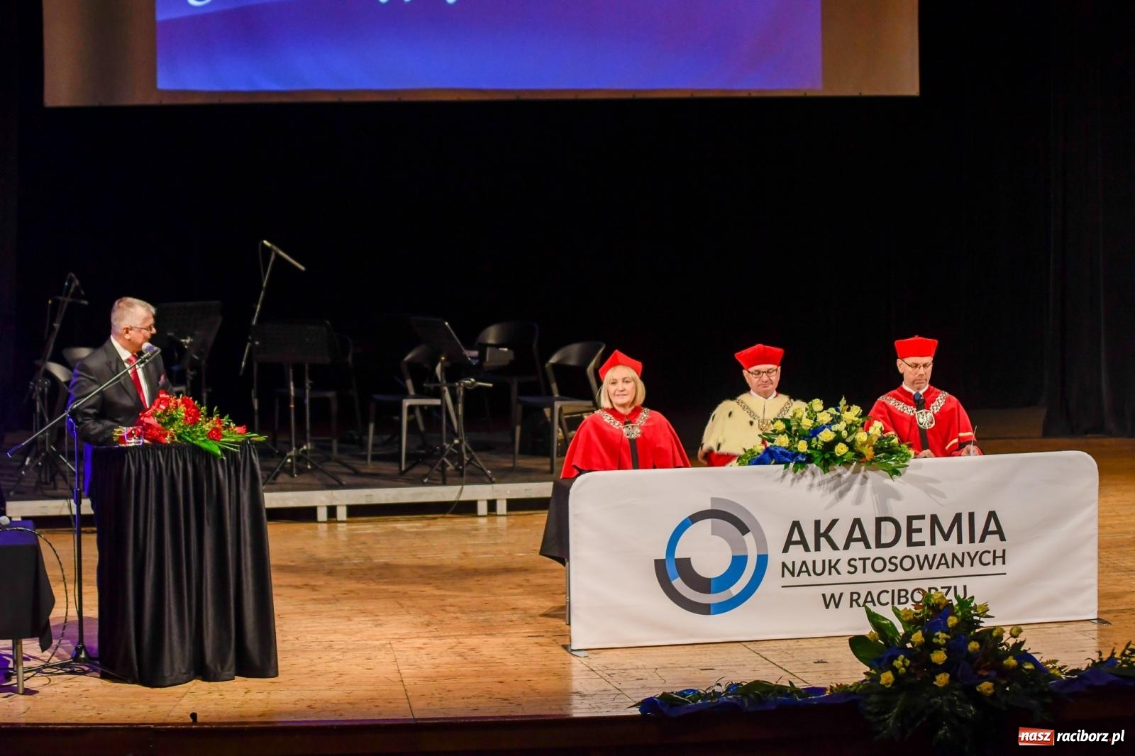 Zdjęcie w galerii na portalu naszraciborz.pl: Gaudeamus igitur i wielki jubileusz raciborskiej uczelni wiadomości z regionu